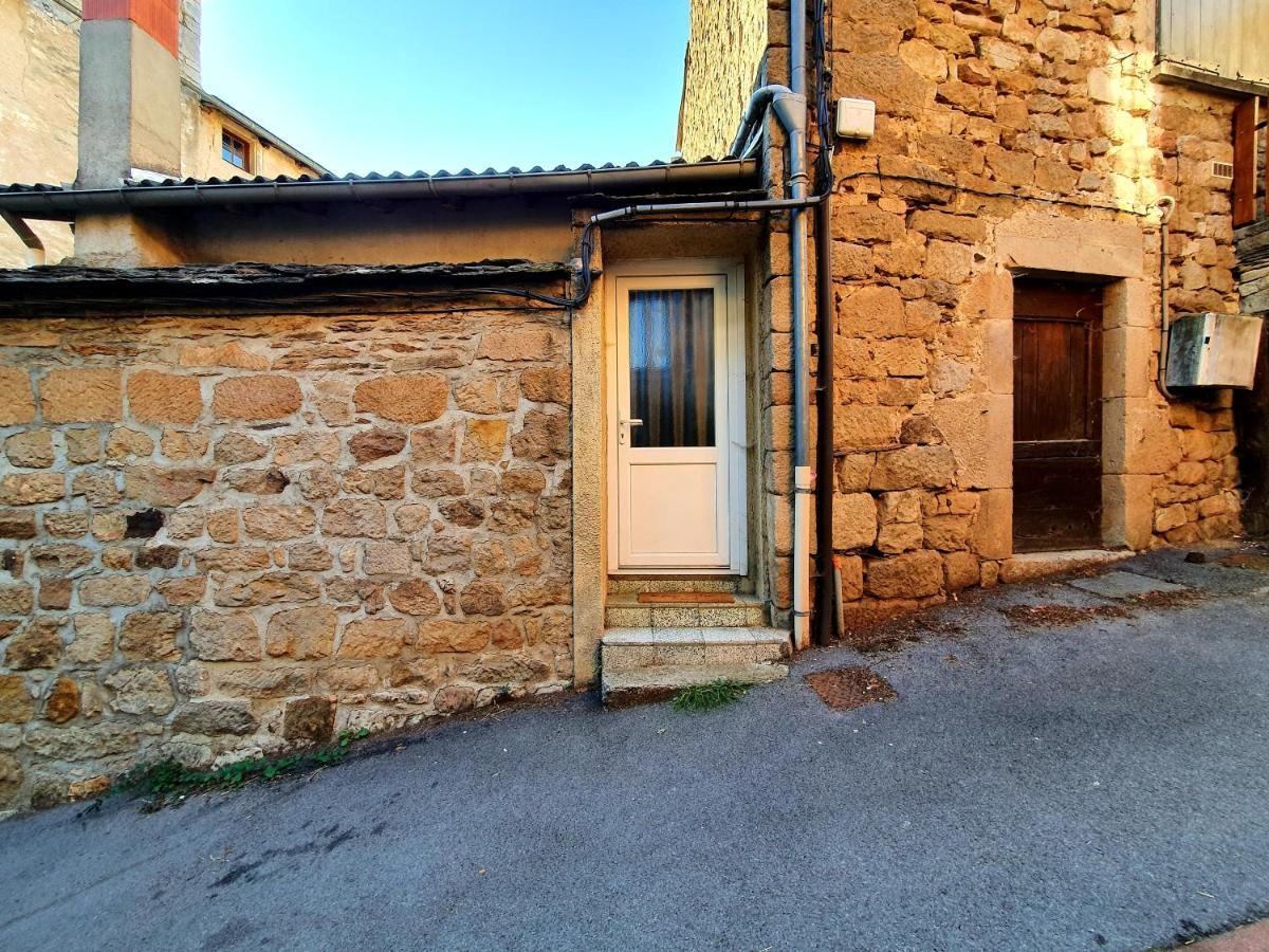 Entier Chez Lea Et Brevia Saint-Beauzely