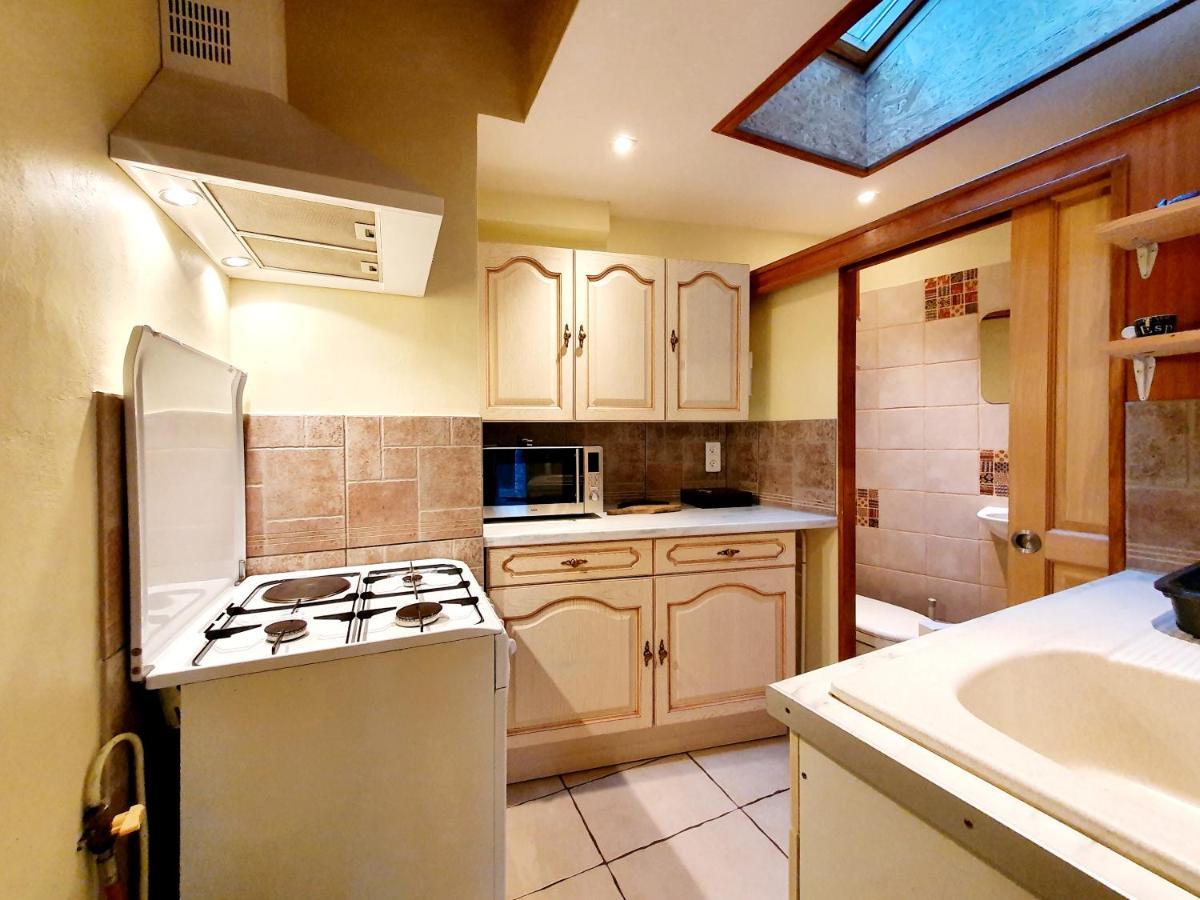 Entier Chez Lea Et Brevia Apartment Saint-Beauzely